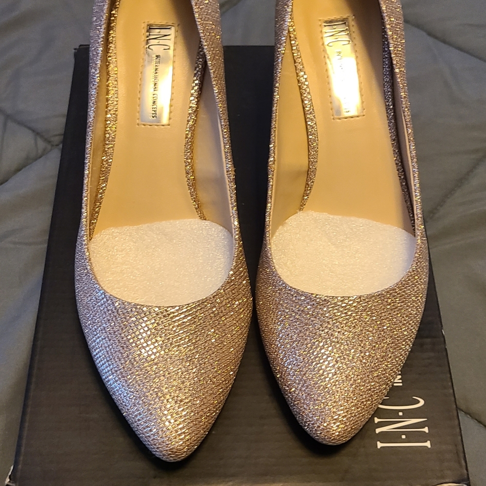 Heels champagne color